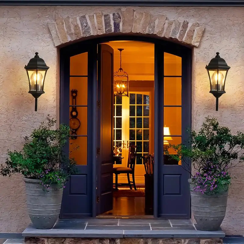 Vintage Outdoor Wall-Mounted Lantern Light